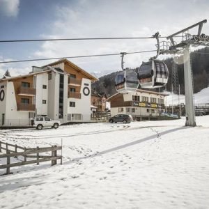 Hotel Monroc Commezzadura