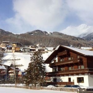 Pension Villa Cornelia - Double Dutch Sölden-Hochsölden